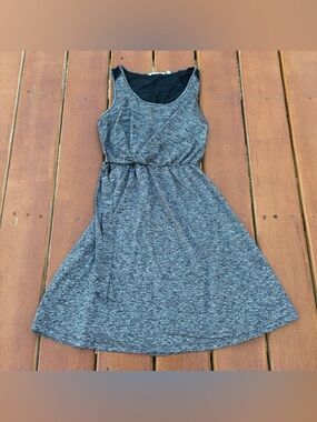 Athleta Adriana faux wrap dress gray sleeveless stretch knit athleisure small